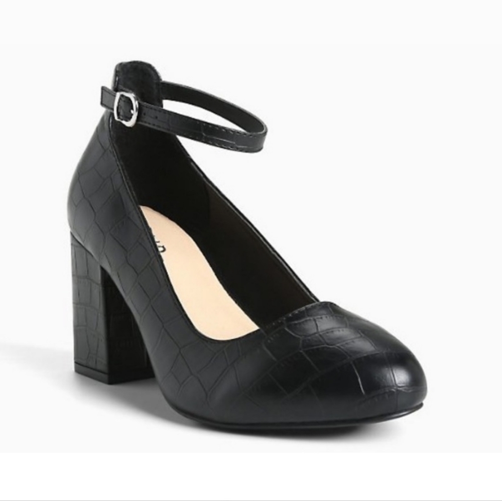 Torrid Faux Croc Mini Block Heels Ankle Strap Chunky Black Pumps Size 7 Wide